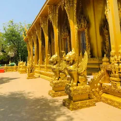 Wat Pak Nam Jolo - Chachoengsao