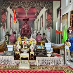 King Taksin Shrine - Chanthaburi