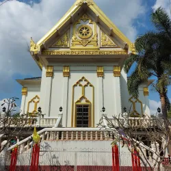 Wat Phai Lom - Chanthaburi