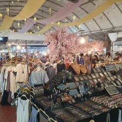 Chiang Mai Night Bazaar - Chiang Mai