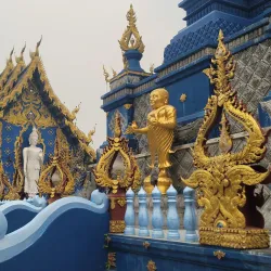 Wat Rong Suea Ten (Blue Temple) - Chiang Rai