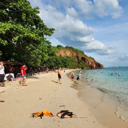 Koh Larn (Coral Island) - Chon Buri