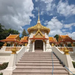 Wat Huay Mongkol - Hua Hin