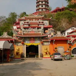 Wat Tham Khao Noi - Kanchanaburi