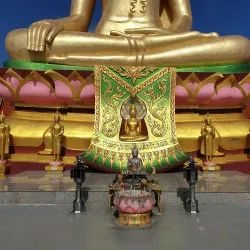 Big Buddha Temple (Wat Phra Yai) - Koh Samui