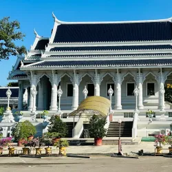 Wat Kaew Korawaram - Krabi