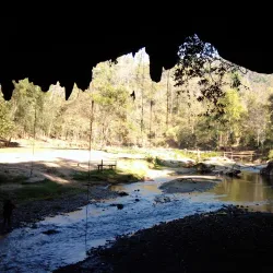 Tham Lot Cave - Mae Hong Son