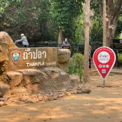 Tham Pla Fish Cave - Mae Hong Son