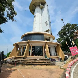 Nakhon Sawan City Pillar Shrine - Nakhon Sawan