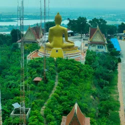 Nakhon Sawan City Pillar Shrine - Nakhon Sawan