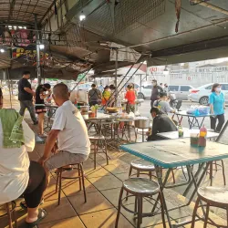 Nakhon Sawan Night Market - Nakhon Sawan