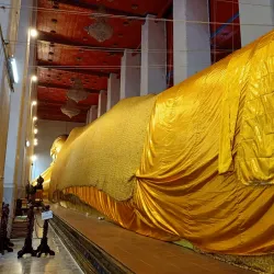 Wat Phra Non Chakkrasi - Nakhon Sawan