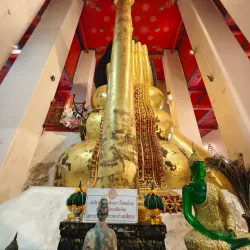 Wat Phra Non Chakkrasi - Nakhon Sawan