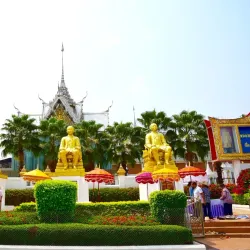 Wat Tha Sung (Wat Chantaram) - Nakhon Sawan