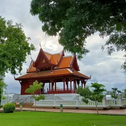 Santichaiprakarn Park - Nonthaburi
