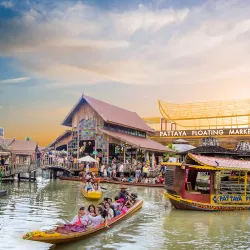 Pattaya Floating Market - Pattaya