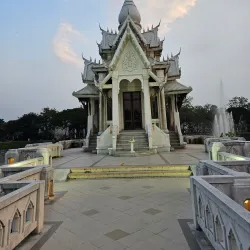 King Naresuan Monument - Phitsanulok