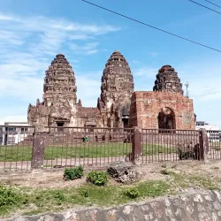 Phra That Prang Ku - Prachin Buri