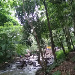 Sao Chaliang Waterfall - Prachin Buri
