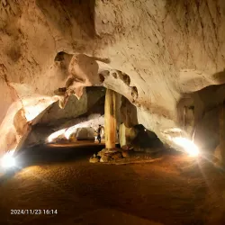 Wat Tham Phra Phothisat - Prachin Buri