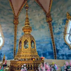 Roi Et Tower (Phra Maha Chedi Chai Mongkol) - Roi Et