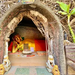 Wat Burapha Phiram - Roi Et