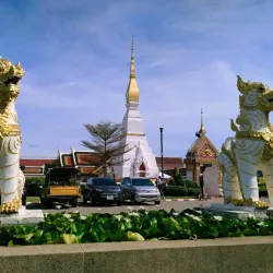 Phra That Choeng Chum - Sakon Nakhon