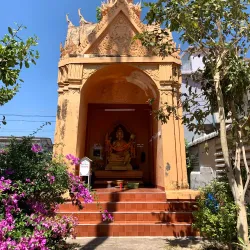 Wat Phra That Renu Nakhon - Sakon Nakhon