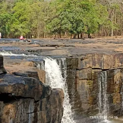Tat Ton Waterfall - Si Sa Ket