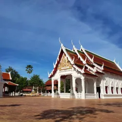 Phra Borommathat Chedi - Surat Thani