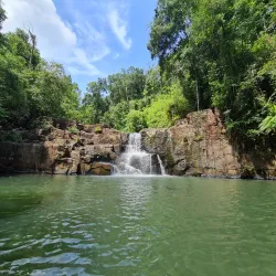 Khlong Yai Kee Waterfall - Trat