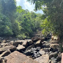 Khlong Yai Kee Waterfall - Trat