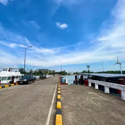 Laem Ngop Pier - Trat