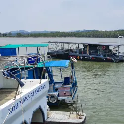 Laem Ngop Pier - Trat