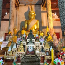 Wat Phra Thaen Sila At - Uttaradit