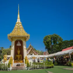 Wat Phra Thaen Sila At - Uttaradit