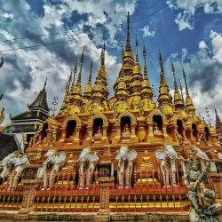Wat Phra That Suthon Mongkhon Khiri - Uttaradit