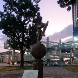 Brian Lara Promenade - La Romaine