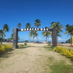 Maracas Bay - La Romaine