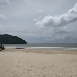 Las Cuevas Beach - St.James