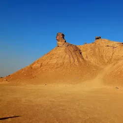 Ong Jemel (Camel's Neck) Rock Formation - Tozeur