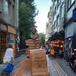 Kadikoy Bull Statue - Kadikoy (Kadıköy)