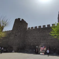 Kayseri Castle (Kayseri Kalesi) - Kayseri