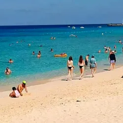 Cockburn Harbour Beach - Cockburn Harbour