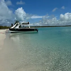 Island Boat Tours - Cockburn Harbour