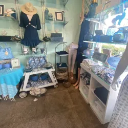 Local Art and Craft Shops - Cockburn Harbour