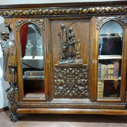 Nearby Uzhhorod Castle - Chop