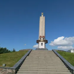 Obelisk on the Mound of Glory - Horishni Plavni