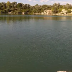 Obelisk on the Mound of Glory - Horishni Plavni
