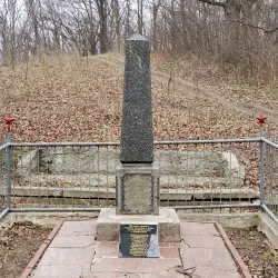 Memorial to World War II Soldiers - Lyubotin